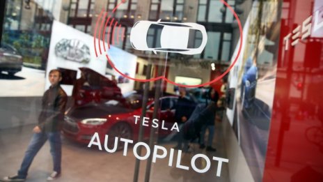 Tesla отново е на печалба и обещава много повече