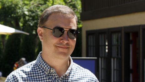 Лидерът на Tinder напуска, за да оглави бизнеса на Yahoo