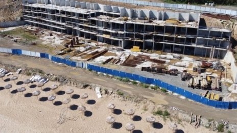 Прокуратурата иска спиране на разрешителното за строежа на „Алепу вилидж“