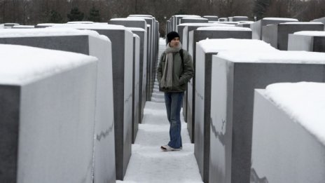 Германия скъса с миналото си и сега процъфтява. Защо да не могат и САЩ?