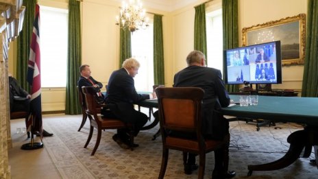 Задава ли се твърд Brexit? Джонсън залага на риска