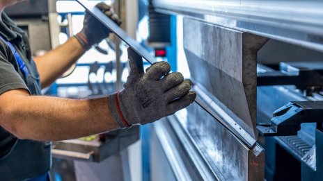 Разходите за труд в индустрията у нас са нараснали най-бързо в началото на 2023 г.