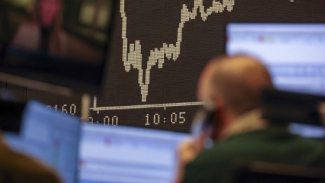 Страховете от рецесия натежаха върху индексите в Европа