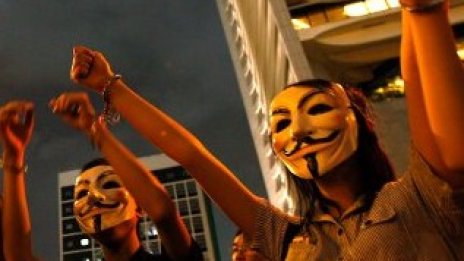 ФБР арестува 14 предполагаеми хакери от Anonymous