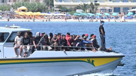 Борел: Въпросът за миграцията е "разлагаща сила" за ЕС*