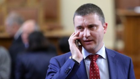 Горанов: МРЗ е инструмент на правителството да притиска пазара на труда