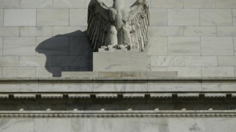 Защо Фед трябва да се вслуша в последните послания на Тим Кук