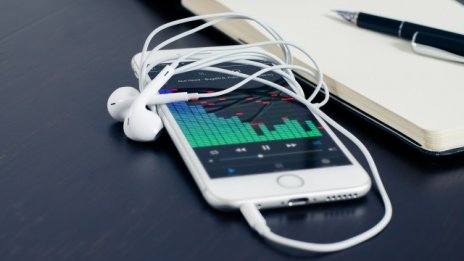 Графика на деня: Наближаващият край на победната серия на Apple