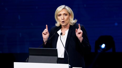 Въпреки недоволството си Льо Пен рискува да получи забрана за заемане на публична длъжност