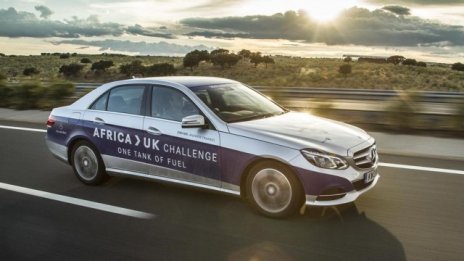 Хибриден Mercedes стигна от Африка до Англия с един резервоар