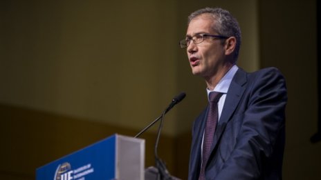 Де Кос: Вероятно през декември ще има още парични стимули