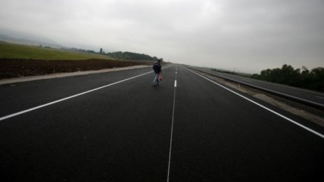 Консорциумът „Капш Трафик Солюшънс“ дава най-ниска цена за тол системата