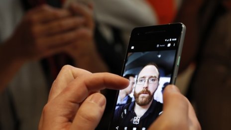 Новите телефони Pixel на Google – пипни ме тук, и тук...