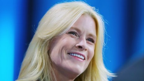 Медийният директор на Verizon Марни Уелдън напуска компанията