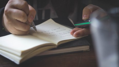 Експерти: Учителските заплати не са достатъчно условие за промени в образованието