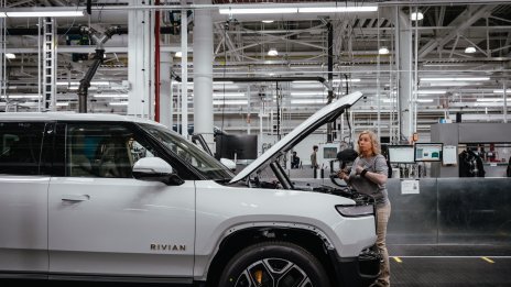 Rivian открива развоен център в Белград