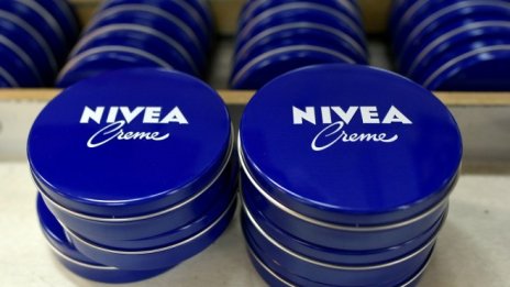 По-малкото слънчеви дни в Европа засегнаха продажбите на производителя на Nivea
