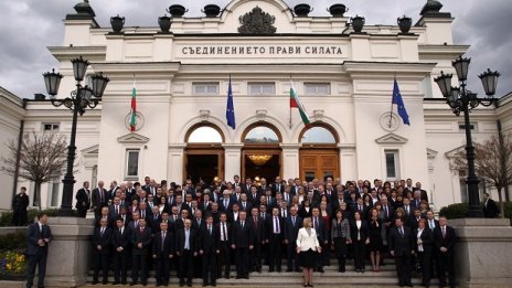 Цецка Цачева: След вика на улицата, е ред на демократичния вот