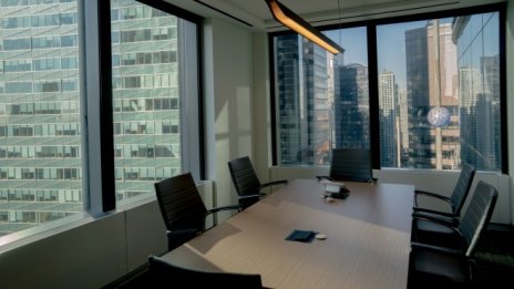 Войната в Украйна спря сделки за набиране на средства за 25 млрд. долара