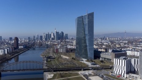 ЕЦБ може да завиши лихвите до нулево равнище тази година