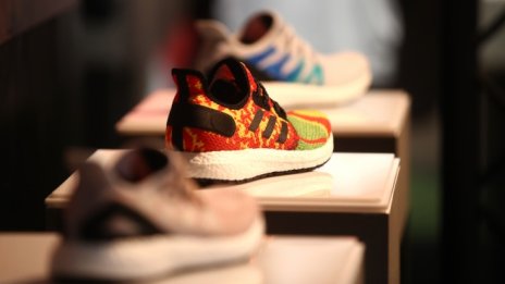 Adidas ще започне използването само на рециклиран полиестер до 2024 г.