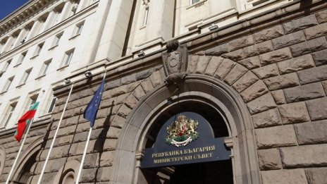 Бабикян: Министерските оставки са свързани с пренареждане на интереси