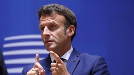 Мнозинството на Еманюел Макрон в парламента е под въпрос