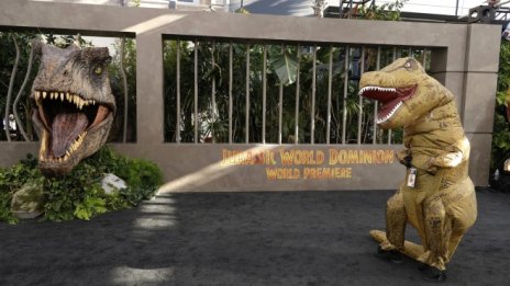 "Джурасик свят" измести "Топ Гън" от върха на боксофиса в Северна Америка