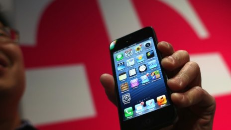 Apple поставя строги изисквания за новия iPhone