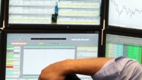 Водещите европейски индекси приключиха деня със силен спад 