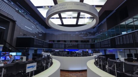 Отслабването на Covid мерките в Китай изпрати европейските борси на зелено