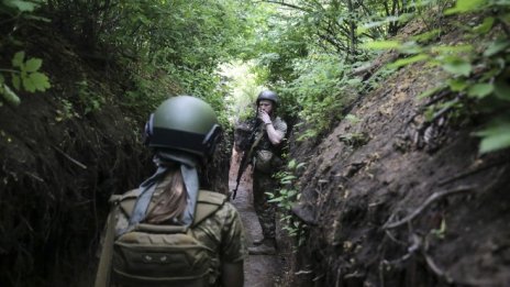 Украйна очаква голяма атака срещу центъра на отбранителните си сили в Донбас