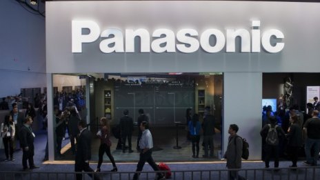 Търсенето на автомобилни батерии подкрепи бизнеса на Panasonic