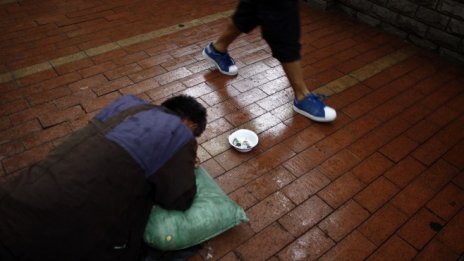 Българите са в по-голям риск от бедност от чужденците в страната