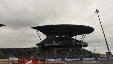 Търси се купувач за легендарната писта Nürburgring 