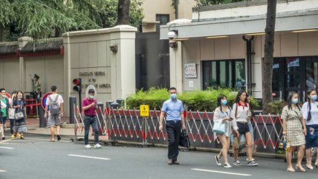 Китай нареди на САЩ да закрият консулството си в Чънду 
