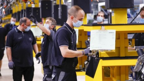 Германската бизнес активност отбелязва първи ръст от месеци през юли