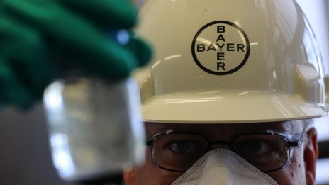 Споразумението за глифозата докара на Bayer загуба от 9,5 млрд. евро