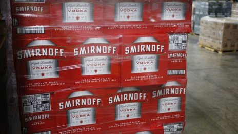 Производителят на Smirnoff ще плати стабилен дивидент въпреки кризата