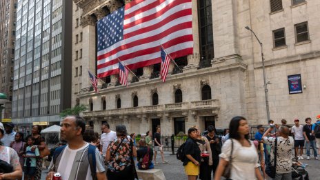 Оптимистичните очаквания на Wall Street поставят летвата високо за сезона на отчетите