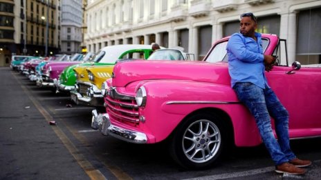 Кубински министър за първи път от 25 години се появи на форума в Давос