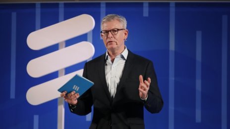 Ericsson се подготвя за появата на нов подкрепен от САЩ конкурент