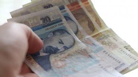 Несигурността от развитието на пандемията повишава кредитния риск