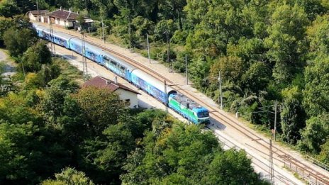 Транспортното министерство търси шефове на железниците и пристанищата