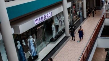 Тежко пострадали бизнеси в САЩ са платили само част от наемите за юли