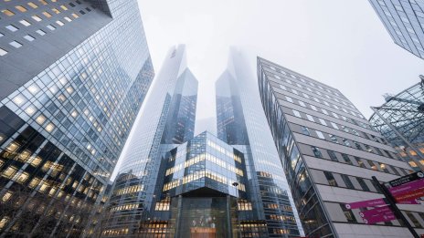 Европейските инвестиционни банки планират да намалят бонусите за 2023 г.