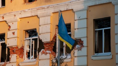 Столтенберг: Русия се готви за продължителна война