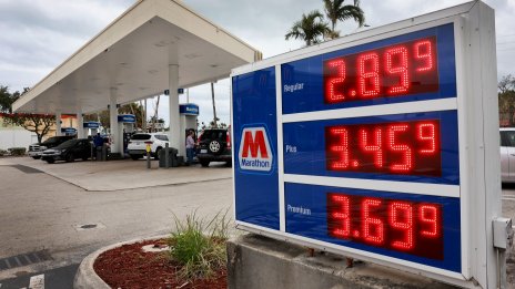 Електромобилното бъдеще ще се нуждае от нова данъчна система