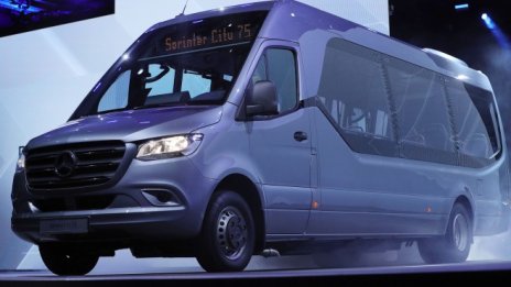 В САЩ започва разследване заради серия от инциденти с пикапи на Mercedes