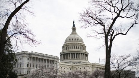 Фед ще предостави до 4 трлн. долара ликвидност в подкрепа на икономиката на САЩ*